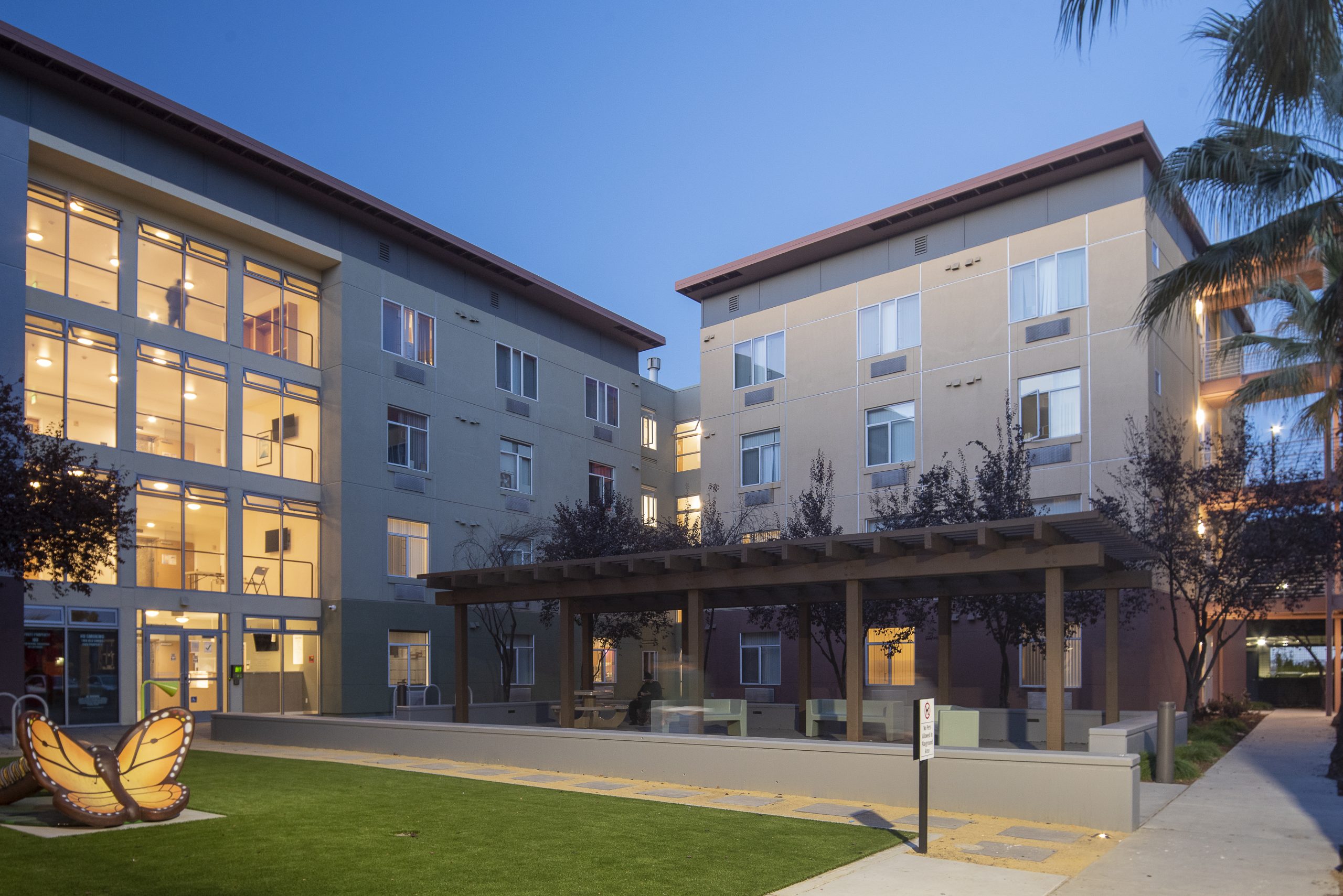 Markham Plaza I & II Core Builders